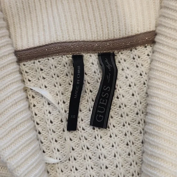 Guess Sweater - Picture 4 of 5